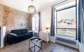 Renovated apartment Saône view in the heart of the historic district